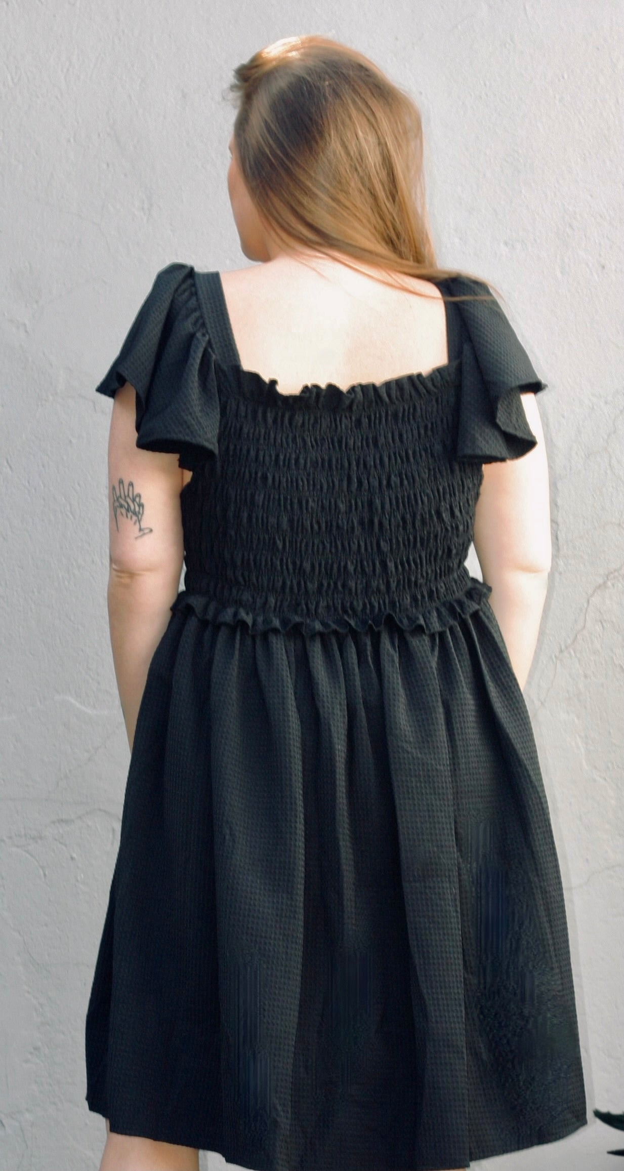The Bella Dress Black