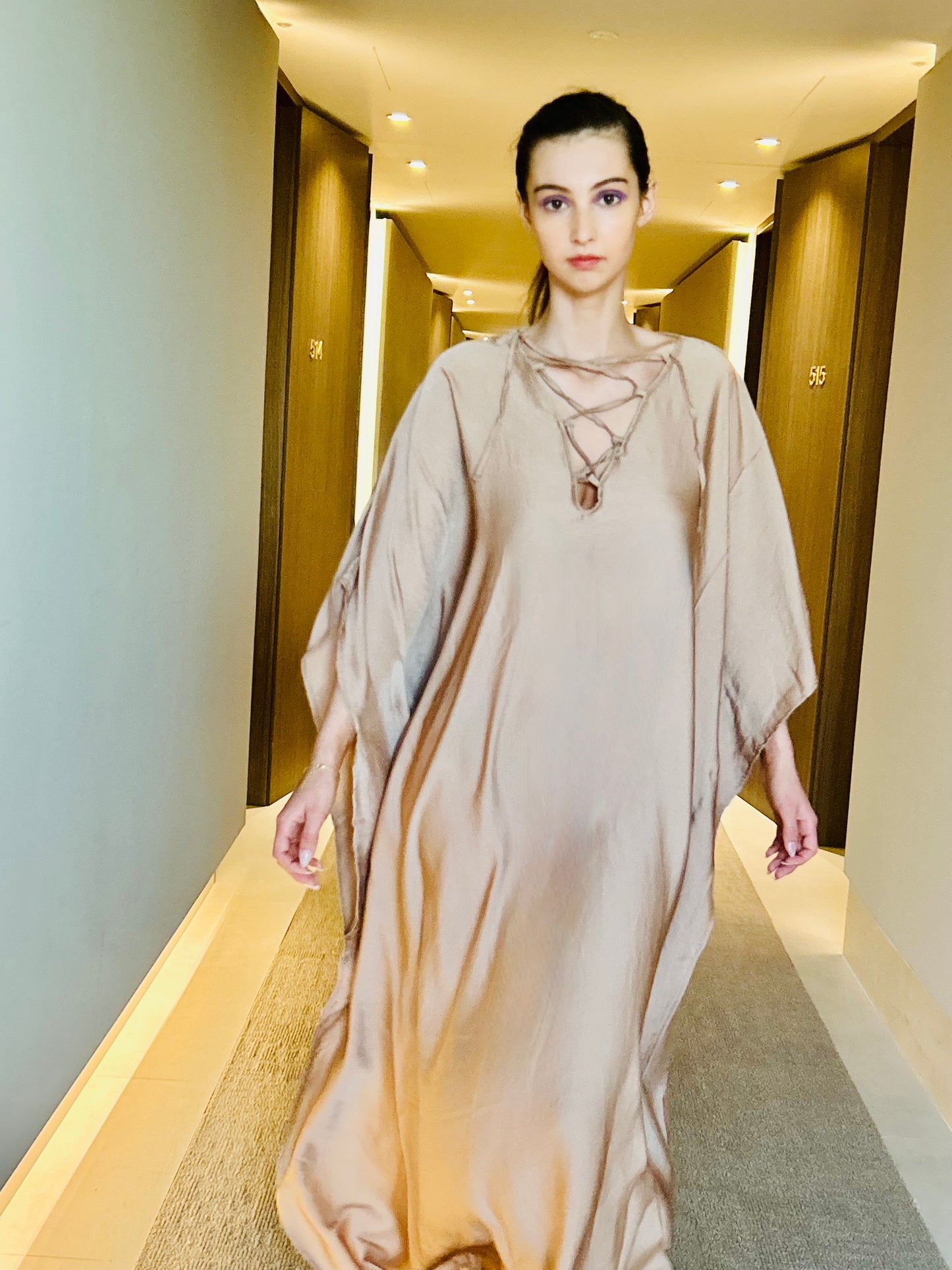 Myk og luftig kaftan med maxi lengde